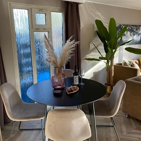 Chalet Forel Op De Veluwe In Holiday park Hoenderloo