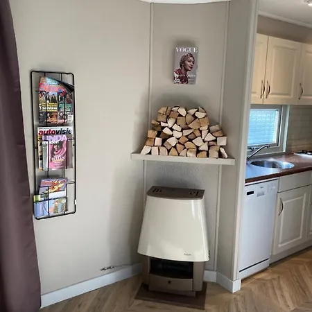 Vakantiepark Chalet Forel Op De Veluwe In Hoenderloo